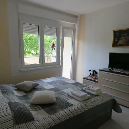 Apartman Snjeska Buzet Exterior photo